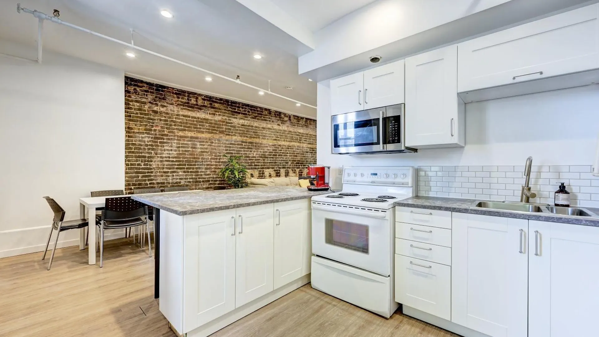 Unique Space Famed St Laurent Blvd Very Walkable Montreal Apartment